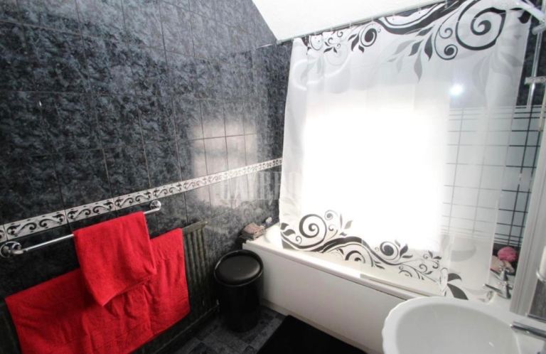 3 bedroom house in S5 6QL