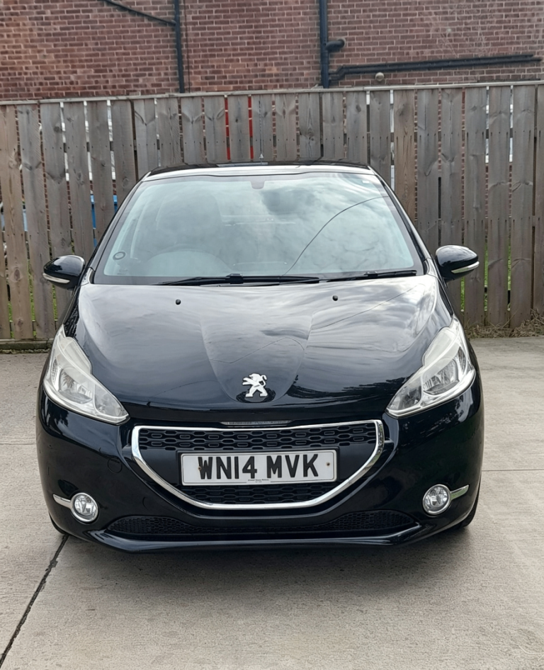 Peugeot, 208, Hatchback, 2014, Manual, 999 (cc), 5 doors