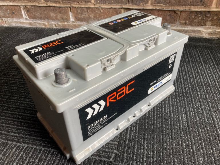 Car battery - size and details in the pictures 