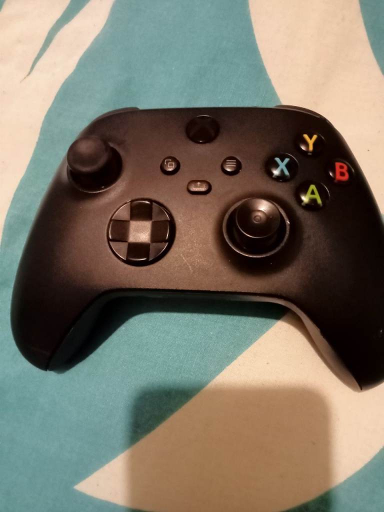 Xbox One Series S Controller – Black, Missing Side Panel
