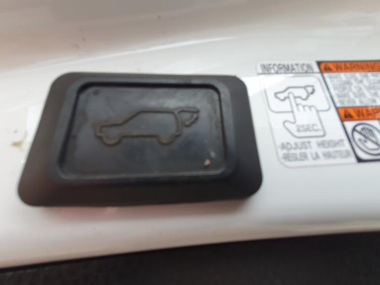 2015 Toyota RAV4 2.2 D-4D Invincible SUV 5dr Diesel Manual 4WD Euro 5 (150 ps)