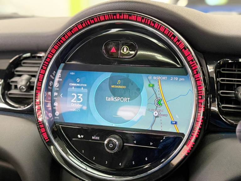 2021 MINI Electric Hatch Cooper SE 32.6kWh Level 3 Hatchback 3dr Electric Auto (184 ps) Hatchback...