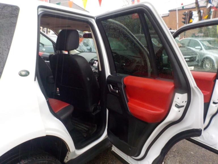 2013 Land Rover Freelander 2.2 SD4 Dynamic 5dr Auto ESTATE DIESEL Automatic