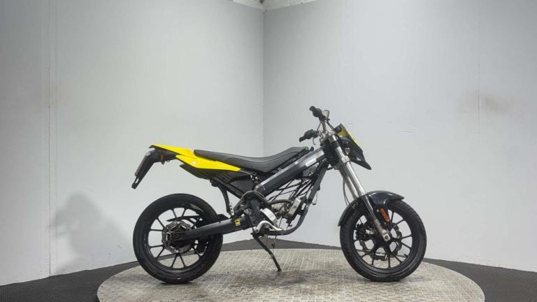 Derbi Senda 2010 SM EVO DRD 50CC