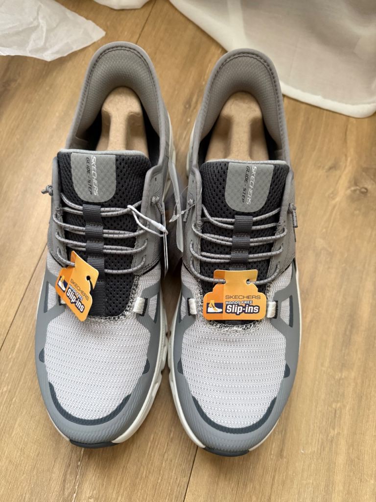 Men's sneakers, size 9.5- 44 size