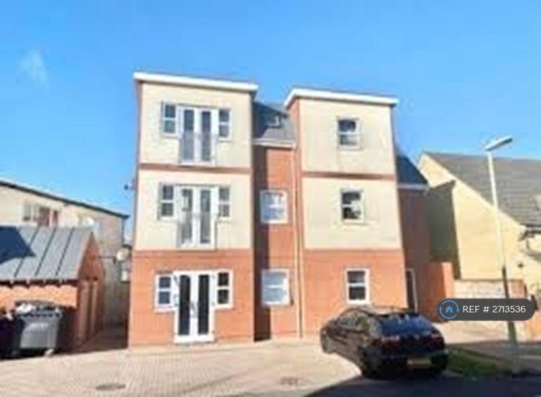2 bedroom flat in St. Johns Close, Gosport, PO12 (2 bed) (#2713536)