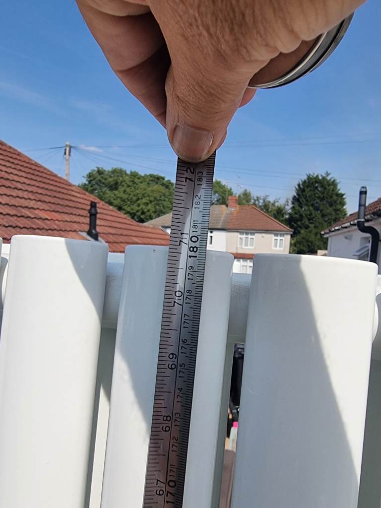 Vertical radiator 