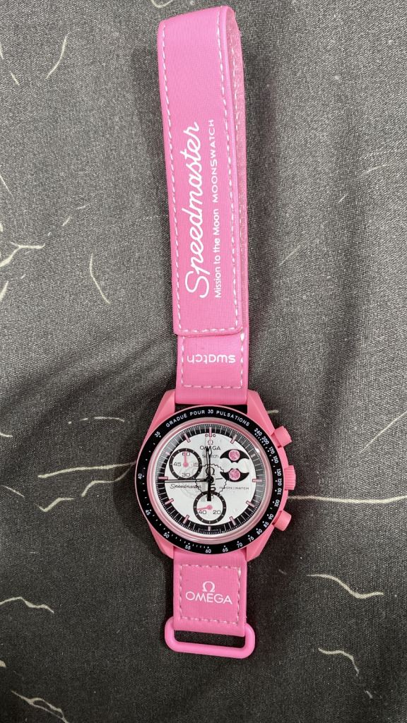 Omega Swatch Moonswatch - Moonphase (Pink)