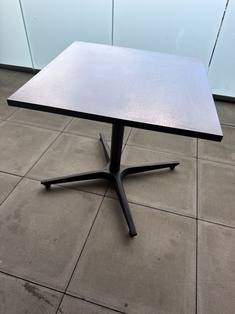 14 Restaurant tables 