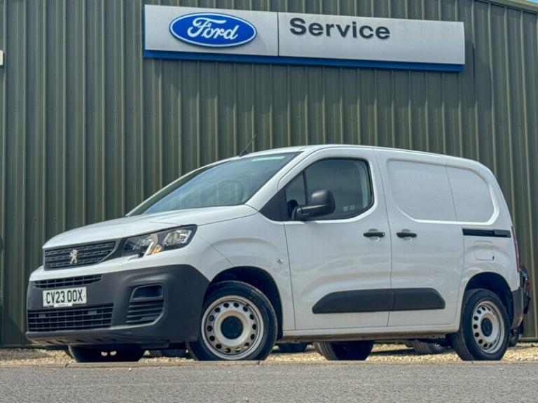 2023 Peugeot Partner SWB L1H1 Low Roof Professional Premium Plus Air Con Sensors EURO 6 Panel Van...