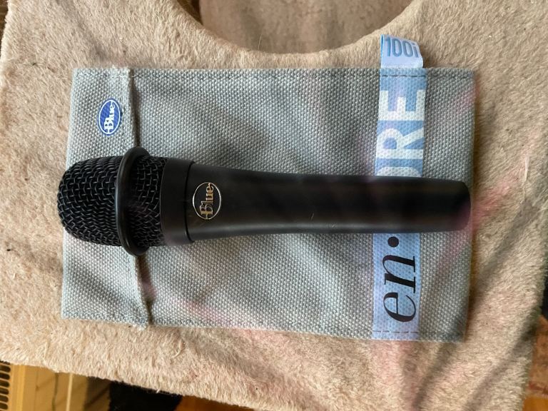 Encore Blue 100i dynamic microphone