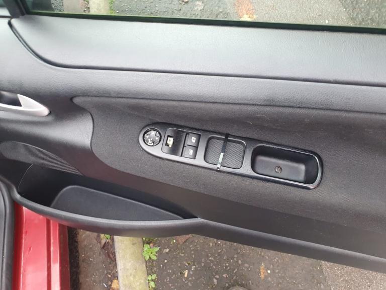 2010 Peugeot 207 1.4 Verve Hatchback 3dr Petrol Manual Euro 5 (75 ps) Petrol