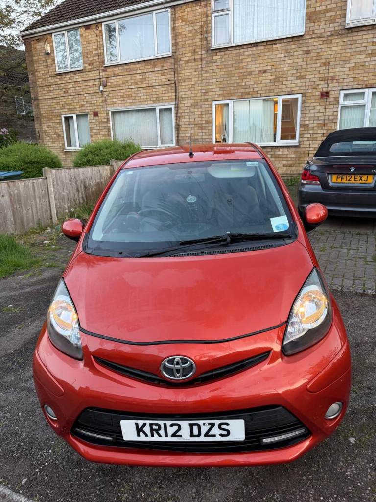 Toyota, AYGO, Hatchback, 2012, Manual, 998 (cc), 3 doors