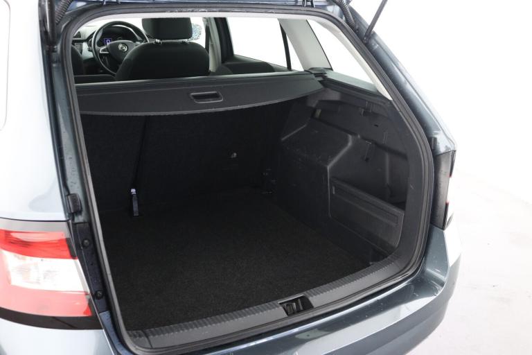 2018 Skoda Fabia 1.0 TSI SE 5dr ESTATE PETROL Manual