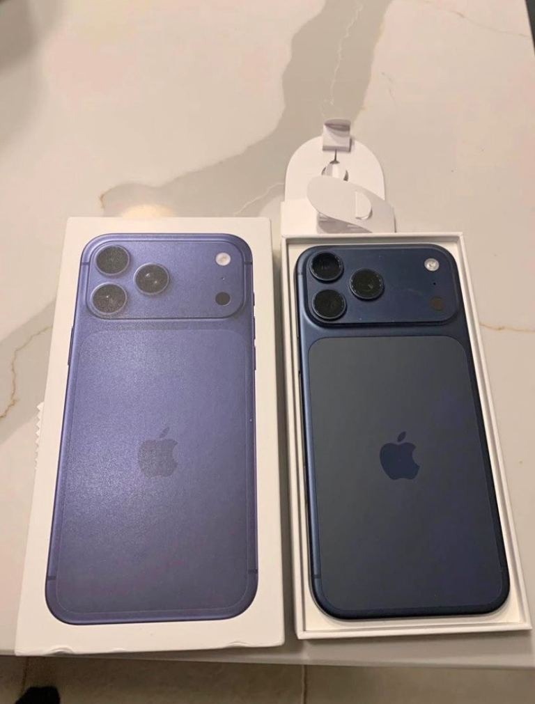 iPhone 17 pro max / new and sealed