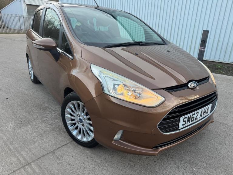 Ford B-Max Titanium Turbo low mileage with MOT 2027 and road tax only £35