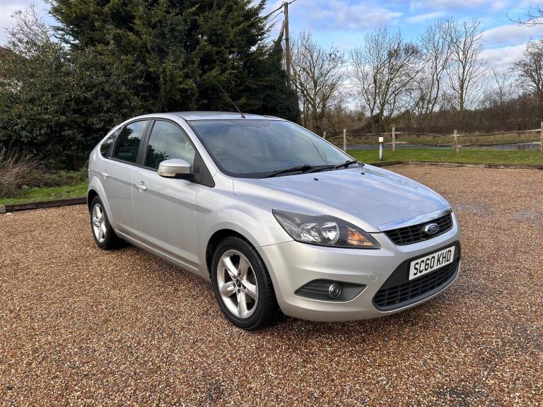 2011 Ford Focus 1.6 Zetec 5dr HATCHBACK Petrol Manual