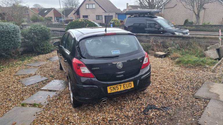 2007 corsa, 1.4 petrol, 1 years mot, 60k miles
