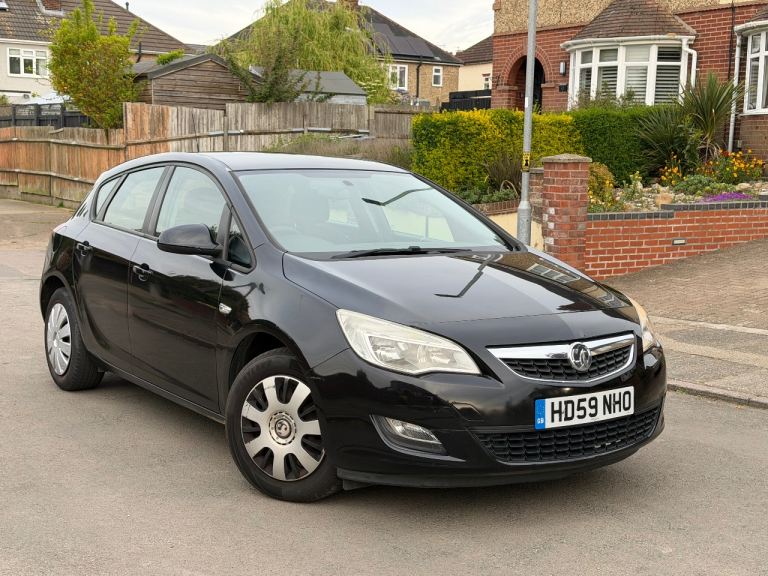 Vauxhall, ASTRA, Hatchback, 2010, Manual, 1398 (cc), 5 doors
