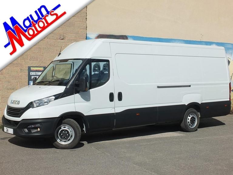 Iveco Daily 35S14 Business, XLWB, Medium Roof Panel Van with AIR CON