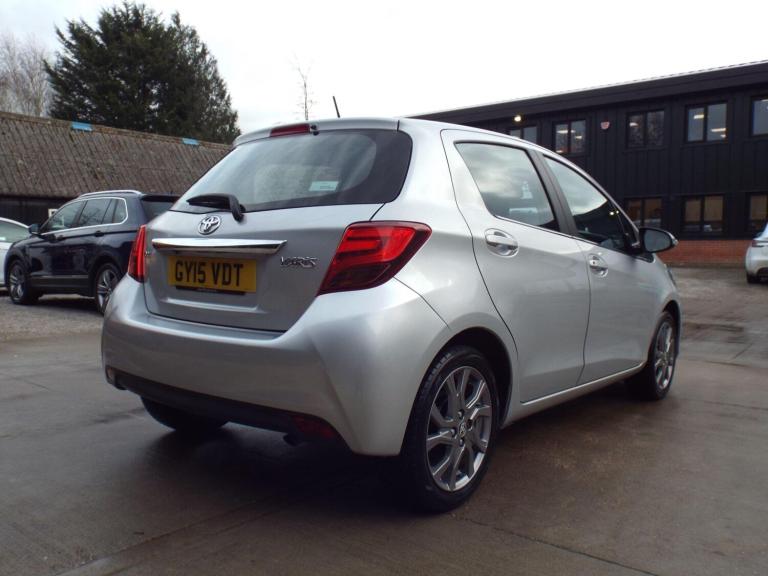  Toyota Yaris 1.33 Dual VVT-i Excel Euro 5 5dr Euro 5 Petrol Manual