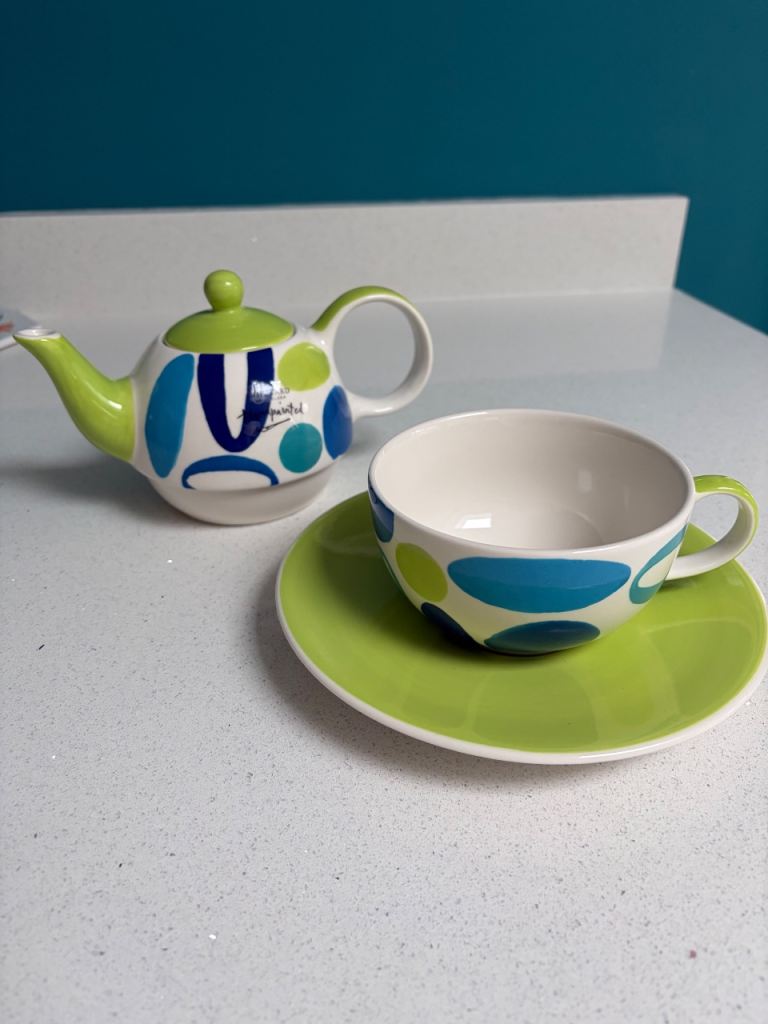 Whittard Teapot For One With Matching Cup &Saucer