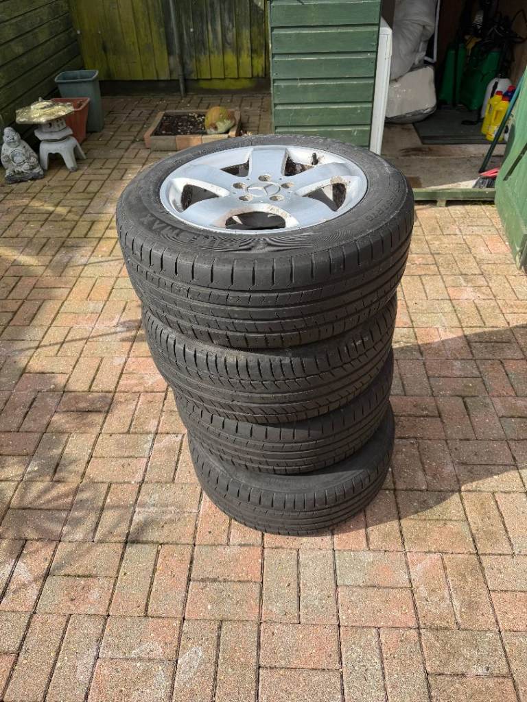 Mercedes Benz (E Class) 225/55/R16 Wheels & Tyres