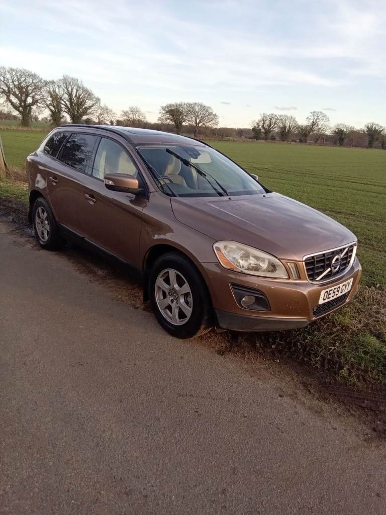 Volvo, XC60, Estate, 2010, Manual, 2400 (cc), 5 doors