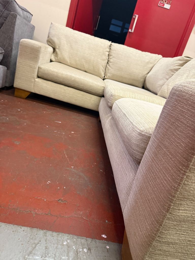 Beige corner sofa 🛋️ *Delivery available 