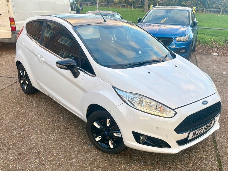Ford, FIESTA, Hatchback, 2016, Manual, 1241 (cc), 3 doors
