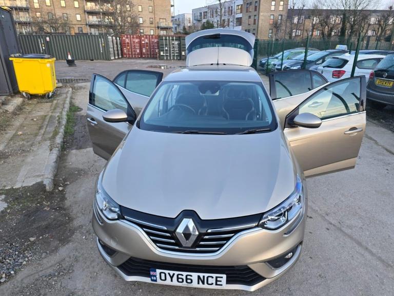 2016 Renault Megane 1.5 dCi Dynamique S Nav EDC Euro 6 5dr Hatchback Diesel Automatic