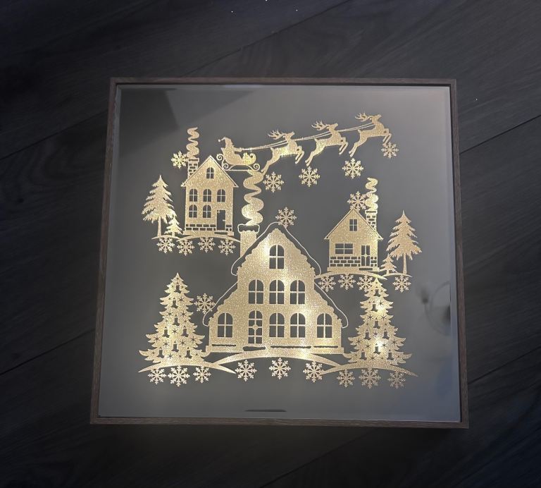 Light-Up Christmas Scene Box – As Good As New