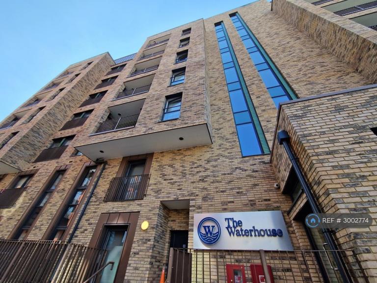 2 bedroom flat in Worrall St, Salford, M5 (2 bed) (#3002774)