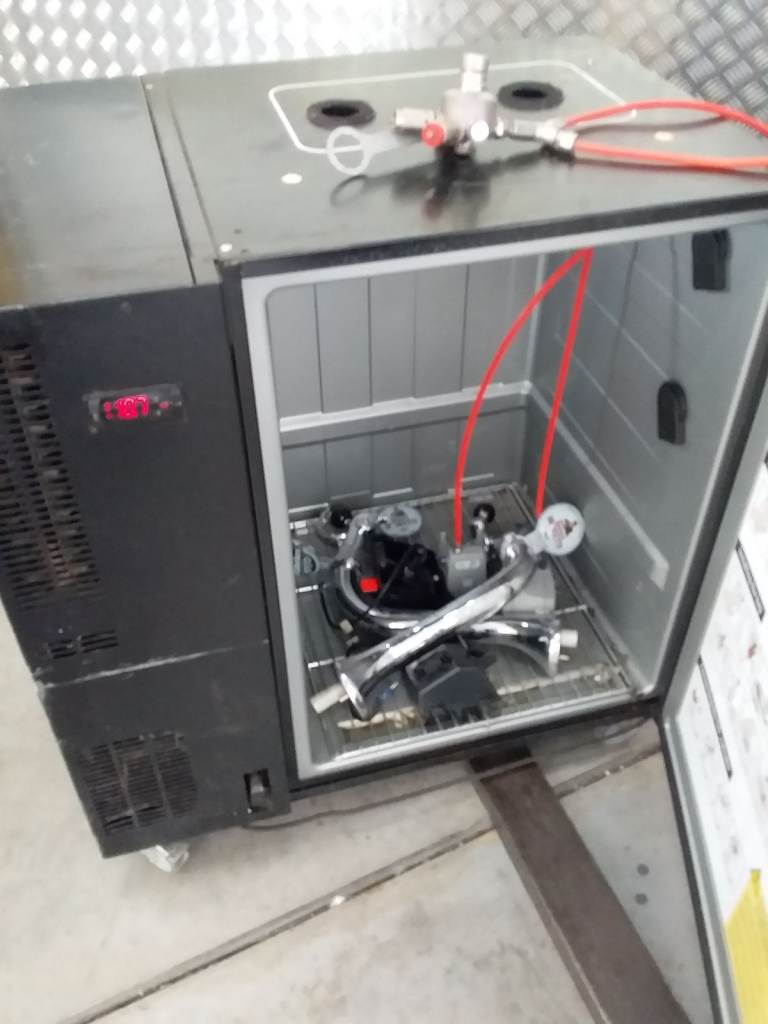 Catering equipment Icecream Yougurt Slush Coffee Beer juicers machines trailer kitchen pub items 