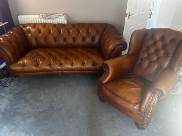 Brown Leather Chesterfield Sofa and Armchair Set – Good Condition tetrad oskar