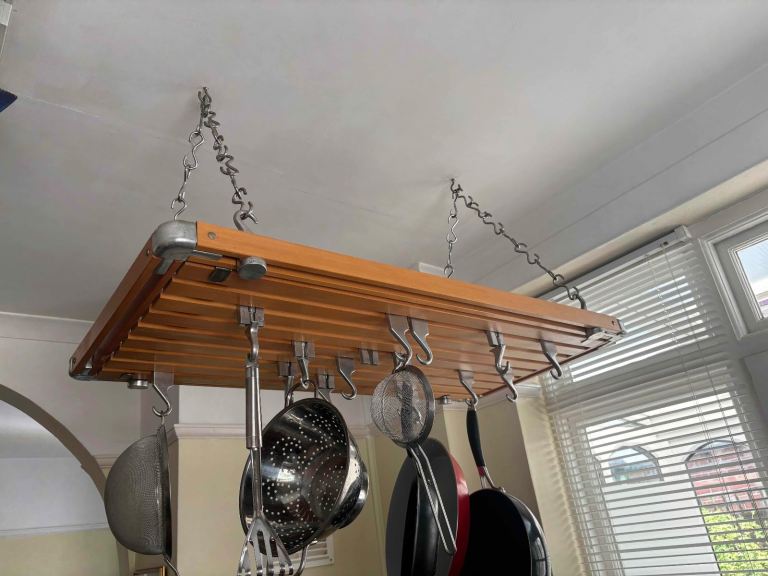 Celiling pan rack