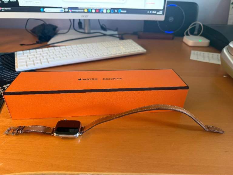 Hermès Apple Watch Series 3 – 38mm Stainless Steel + Double Tour