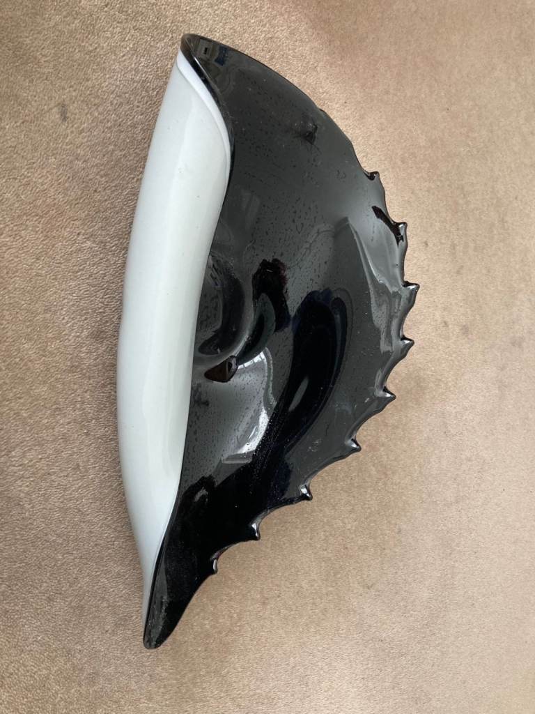 Large Decorative Ornamental Glass Shell - A stunning piece. 