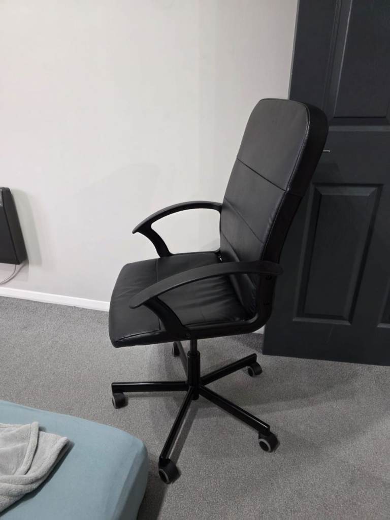 IKEA Renberget High-Back Faux Leather Swivel Office Chair | Excellent Condition | WFH