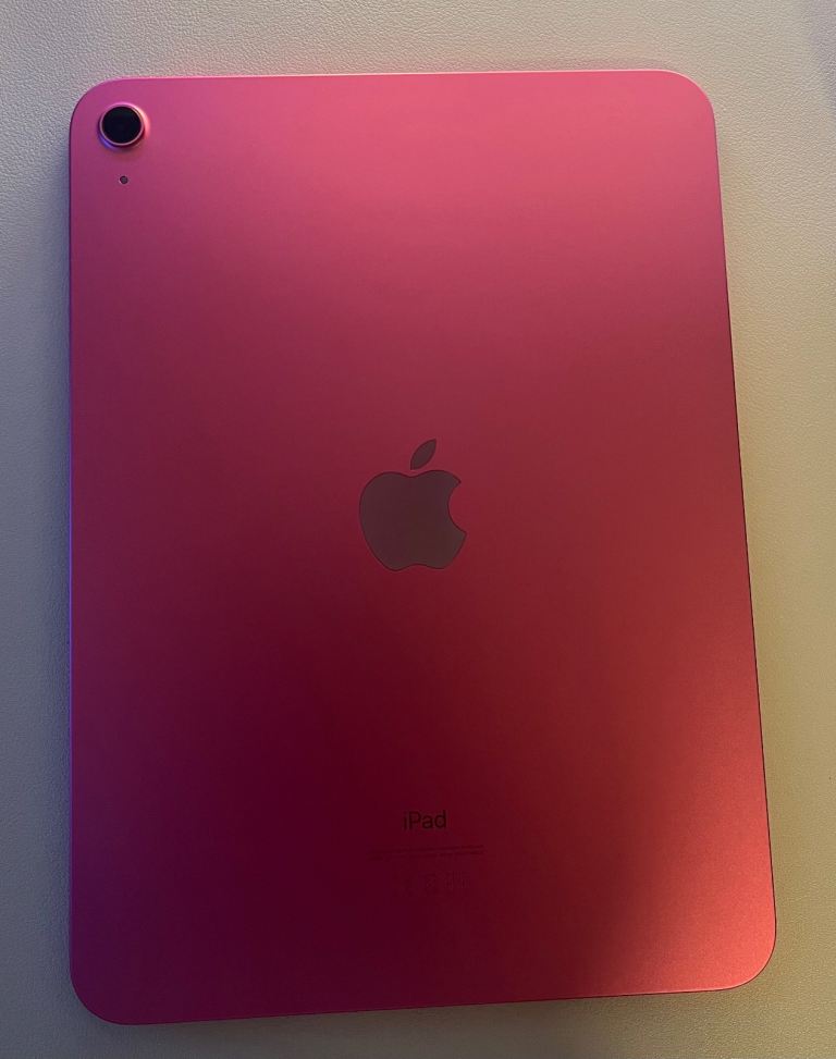 [SOLD] iPad 10 (2022) wifi , excellent condition , accepting offers 