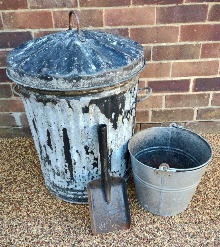 GALVANISED BIN, BUCKET AND SMALL SHOVEL