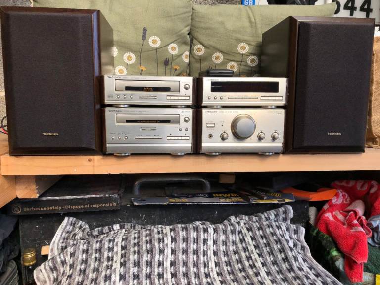 Technics Hi-Fi system