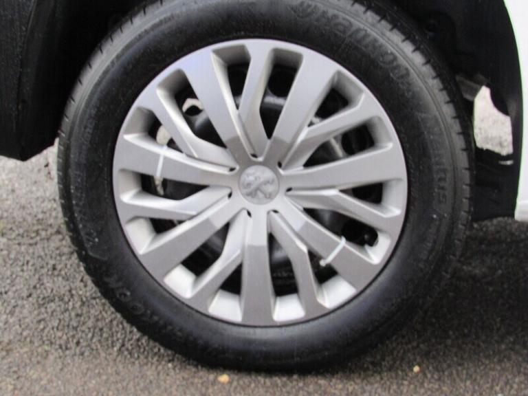 2020 Peugeot Partner 1000 1.5 BlueHDi 100 Professional Van PANEL VAN DIESEL Manual