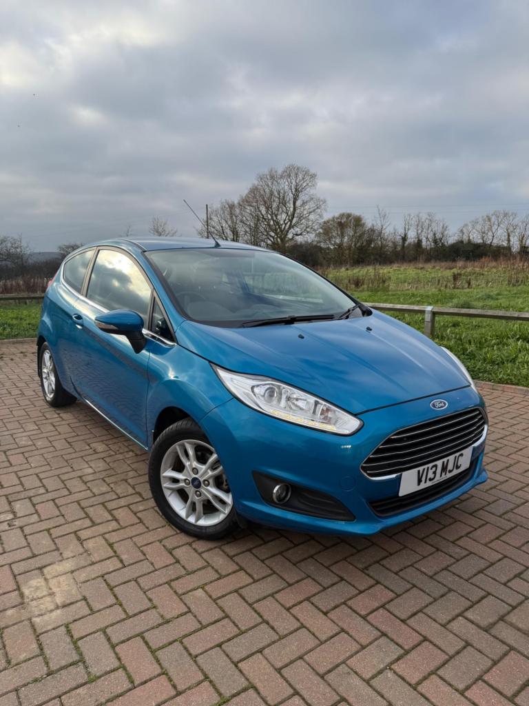 2015 Ford Fiesta 1.0T EcoBoost Zetec Powershift Euro 6 3dr HATCHBACK Petrol Automatic