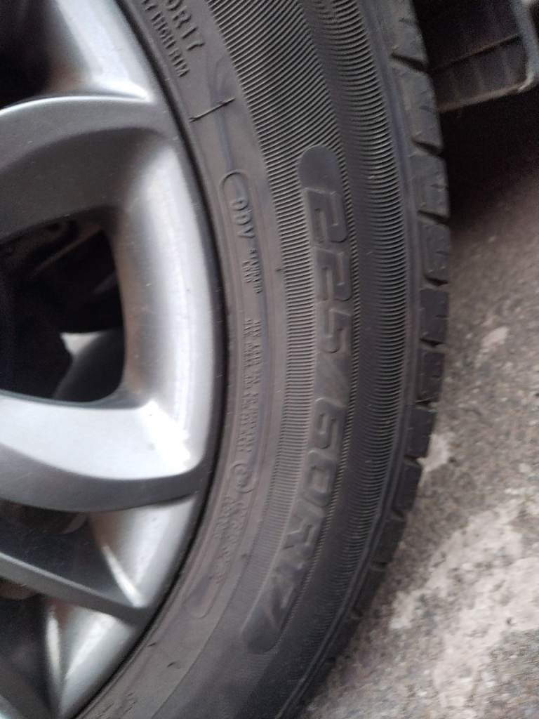 Hyundai alloy wheels 
