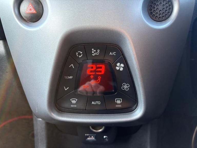 2019 Toyota AYGO 1.0 VVT-i X-Trend 5dr x-shift HATCHBACK PETROL Automatic