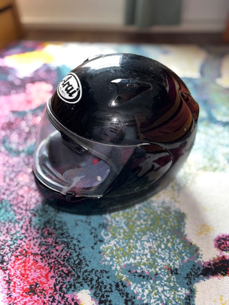 Arai Astro R Motorcycle Helmet Size M (57–58cm) – Used