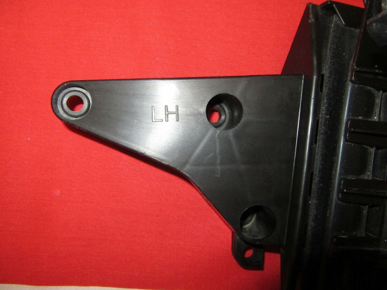 Volvo S80 Door Handle Bracket Mechanism Rear Left 30661074 LH