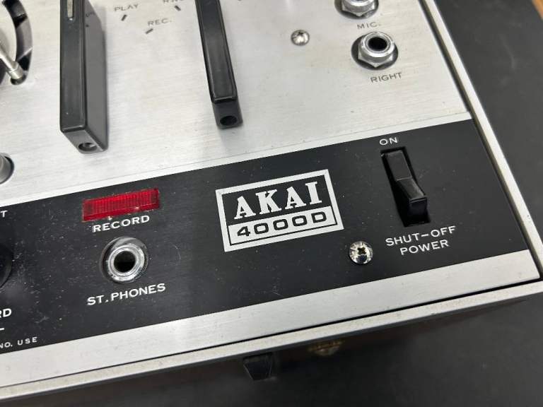 Akai 4000D Three head reel to reel tape recorder in working order