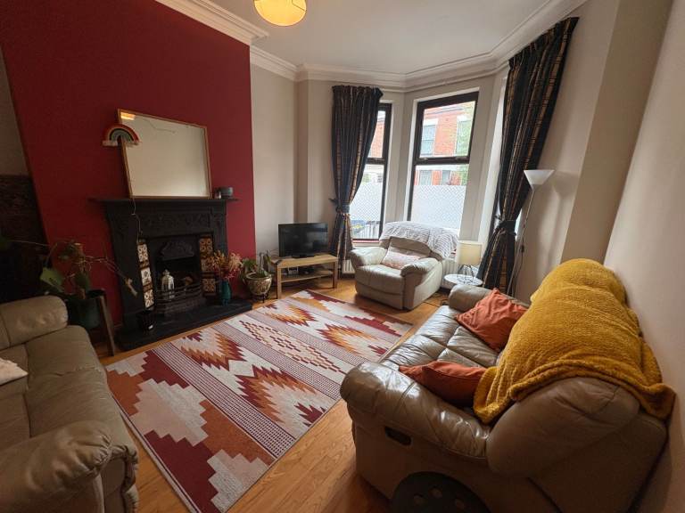 Luxury Four Double Bedroom HMO off Ormeau Road within Easy Commute of the City Centre